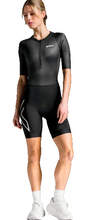 Load image into Gallery viewer, WOMENS TRI SUIT SUN SLEEVES | 2XU - Style CORE