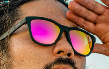 Load image into Gallery viewer, SUNGLASSES Polarized | GOODR -  Style  OG - Professional Respawner
